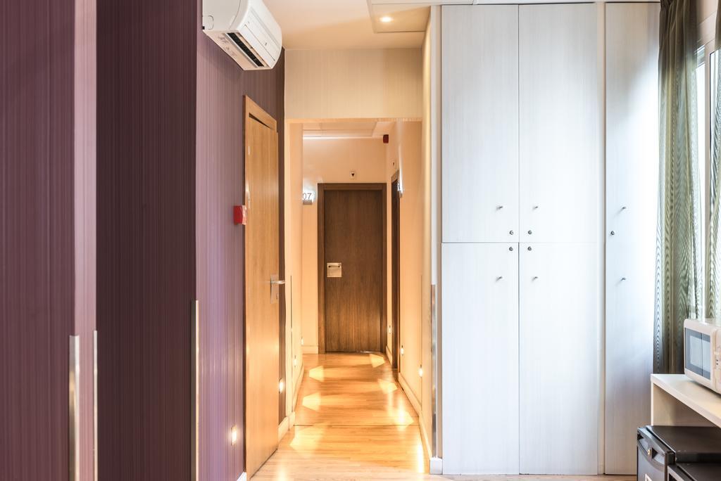 Hostal Bcn Ramblas Барселона Екстериор снимка